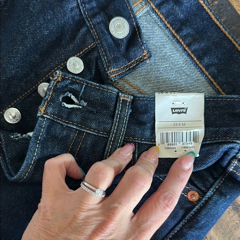 👖NWT👖Woman’s Classic Levi's 501 Dark Blue High Rise & Straight Leg Jeans - Picture 5 of 6